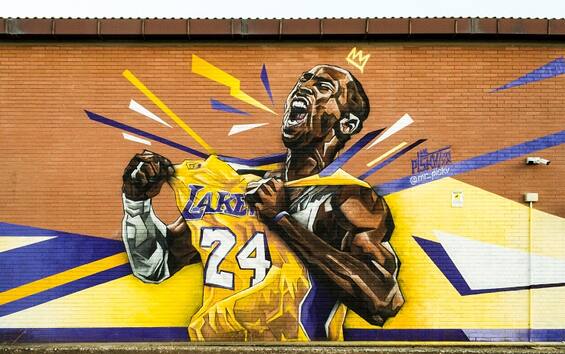 NBA Kobe Bryant Murale Omaggio A Roma Per L Ex Stella Dei Lakers